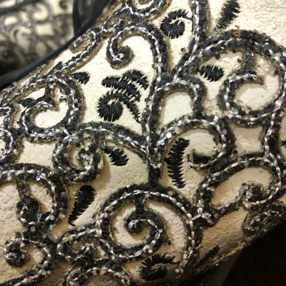 CORRAL handcrafted Fringe Embroidered Western Women’s Boot - Black and Cream 7 - Picture 4 of 16